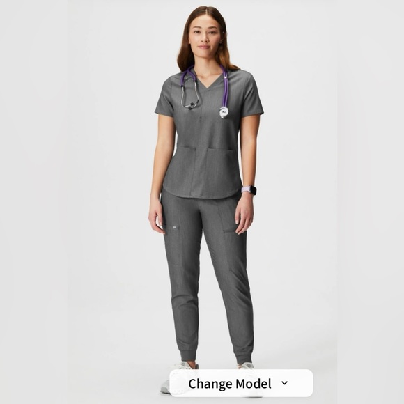 Fabletics Scrub Set Heather Grey - Picture 1 of 6